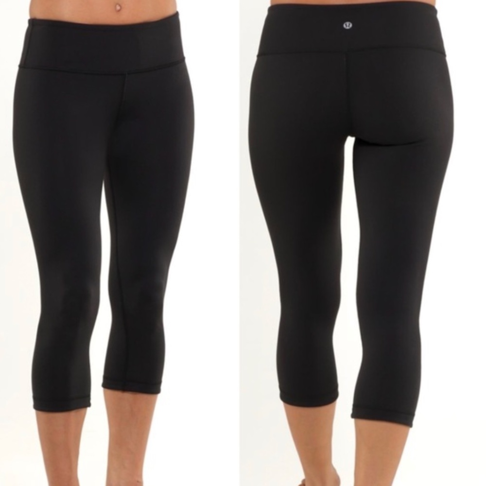 Lululemon Wunder Under Crop III Black Size 6 EUC